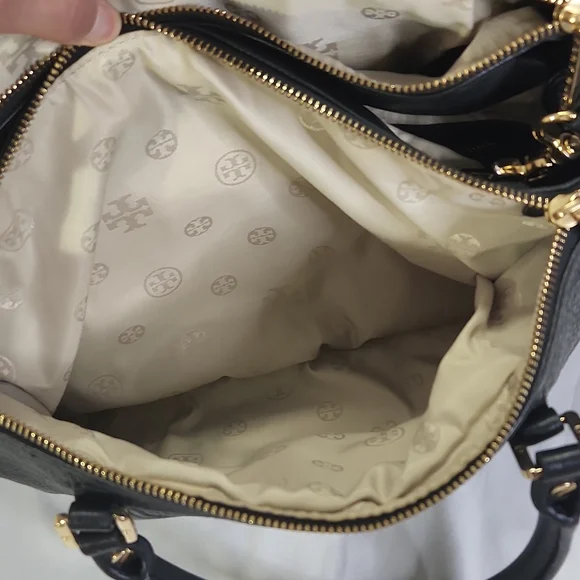 Tory Burch Black Leather Shoulder Bag - Picture 11 of 11